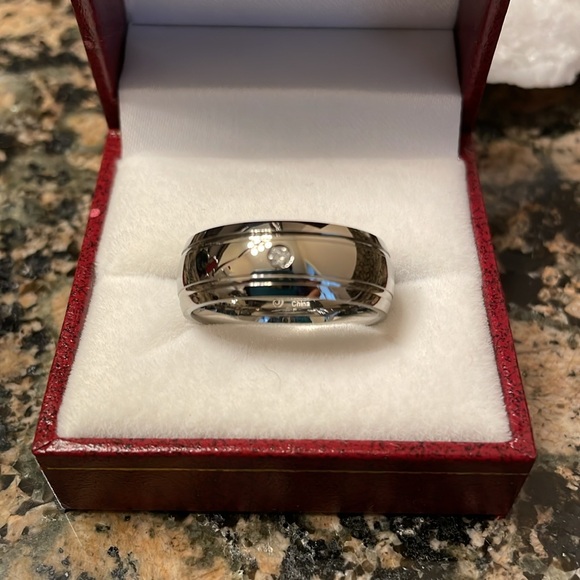 Titanium 8mm Band with .05 Diamond NWT - Picture 8 of 8